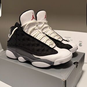 Jordan Men's Black, White, and Gray Sneakers